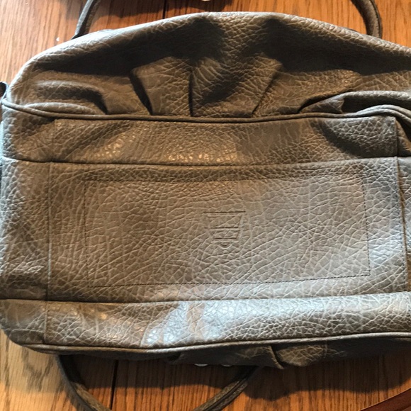 Multipurpose stylish Handbag - Picture 9 of 10